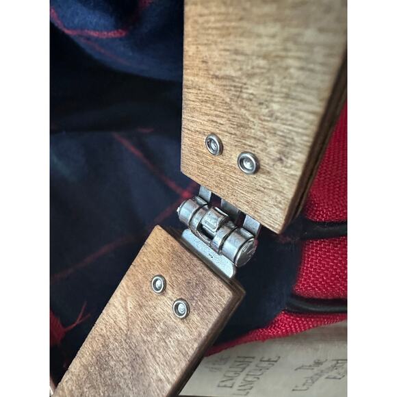 Vintage wool purse Old English Sheepdog red wood handles preppy embroidered - Picture 14 of 14